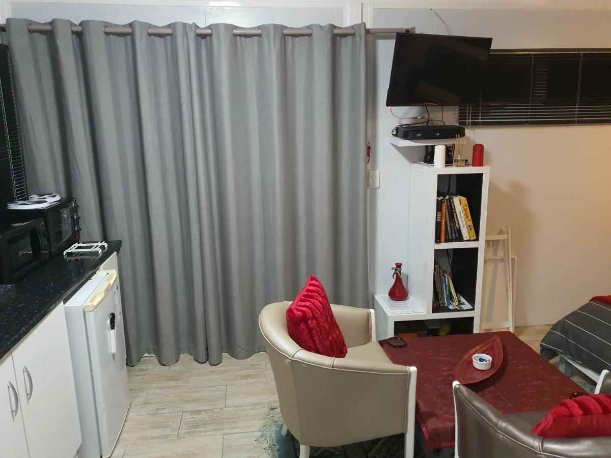 Atlantic Studio - Compact Unit With Sea Views Melkbosstrand Exterior foto