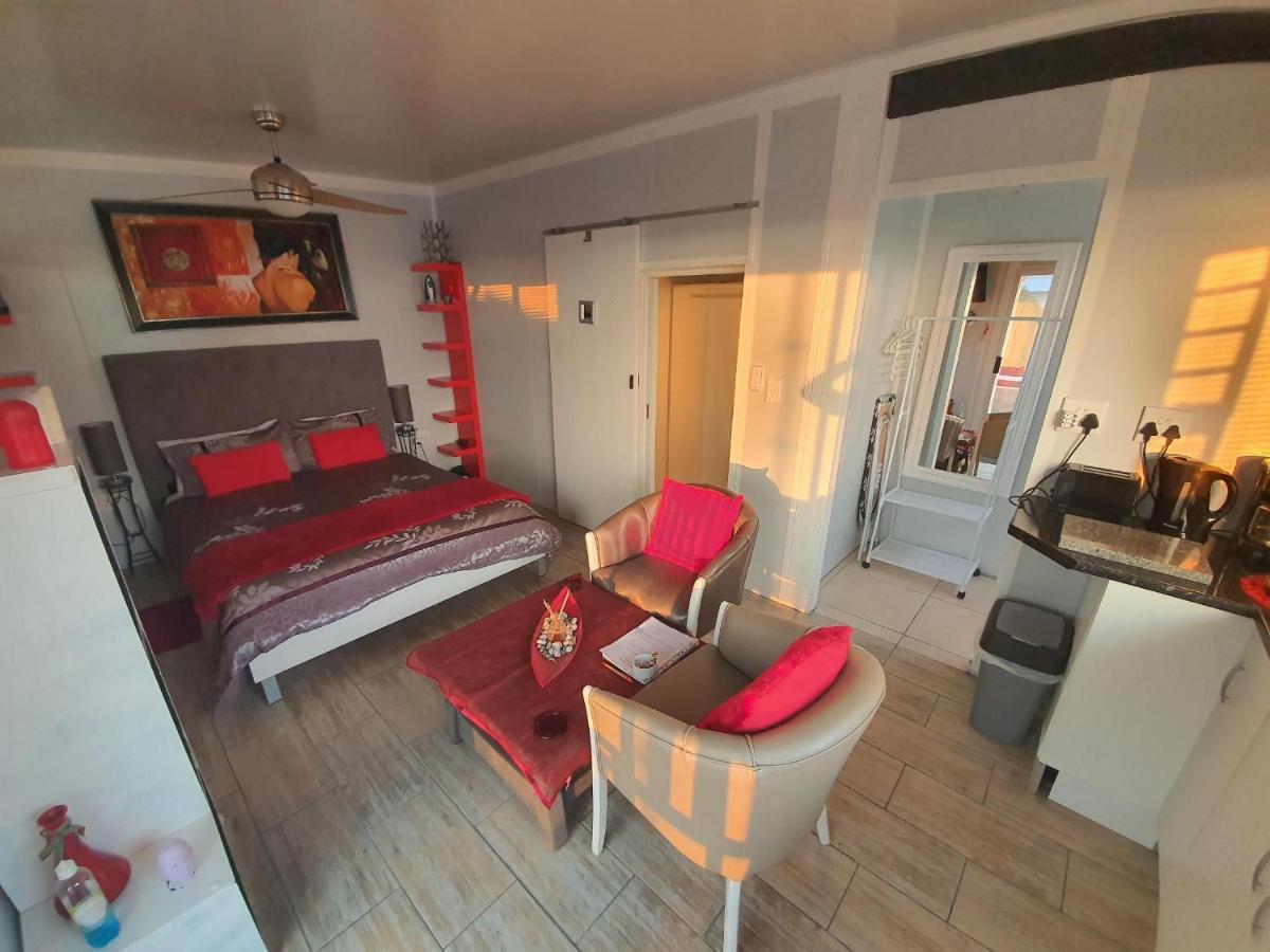 Atlantic Studio - Compact Unit With Sea Views Melkbosstrand Exterior foto